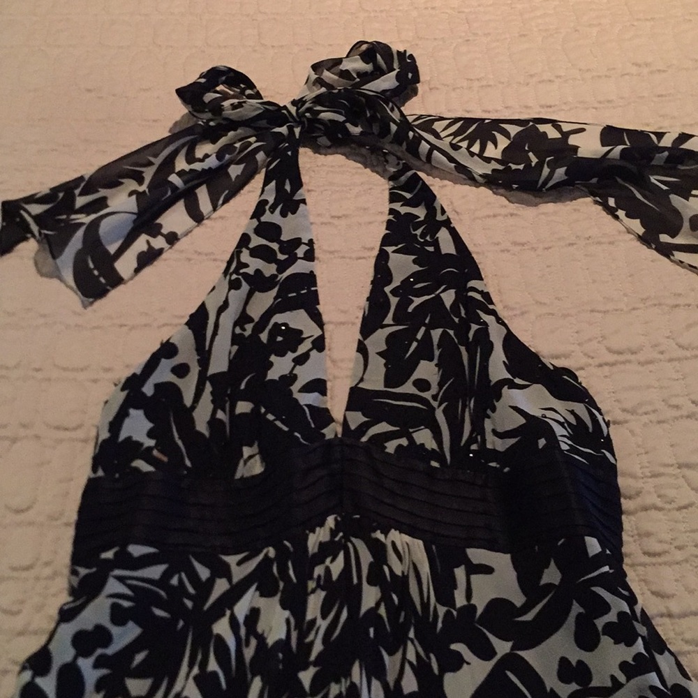 BCBG MAXAZRIA Size 4